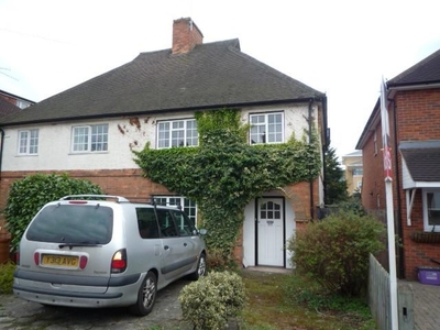 4 bedroom semi-detached house for rent in Weston Road,Guildford,GU2