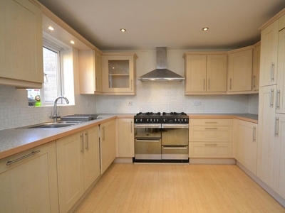 4 bedroom terraced house for rent in Shakespeare Avenue, BRISTOL, BS7