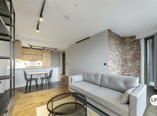 1 bedroom apartment for rent in Hewett Street, London, EC2A