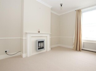 1 bedroom flat for rent in Great Pulteney Street, Bath, BA2