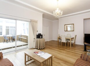 1 bedroom flat for rent in Hertford Street Mayfair W1J