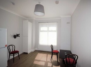 1 bedroom flat to rent London, W3 7QP