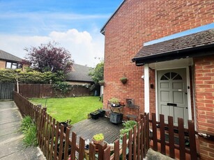 1 bedroom house for rent in Farrow Close, Luton, LU3