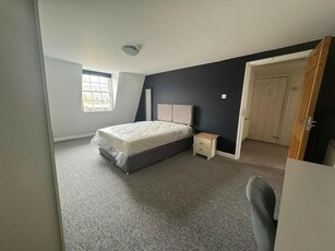 1 bedroom house share for rent in Milsom Street, Bath, BA1