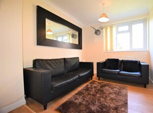 1 bedroom semi-detached house for rent in ROOMS AVAILABLE - 6 Bed Student House - 26 Knight Avenue, CT2