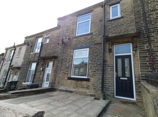 1 bedroom terraced house for rent in High Street, Thornton Village, Bradford, BD13