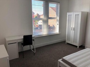 1 Bedroom Terraced House For Rent In Southsea, Hampshire