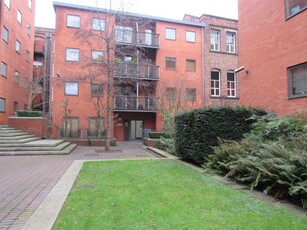 2 bedroom apartment for rent in Lockes Yard, City Centre, M1