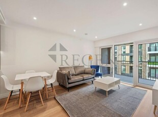 2 bedroom apartment for rent in Savoy House, Lockgate Road, SW6
