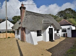 2 Bedroom Cottage For Sale In Hordle, Lymington