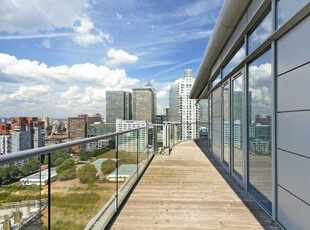 2 bedroom flat for rent in Ability Place, Canary Wharf, E14