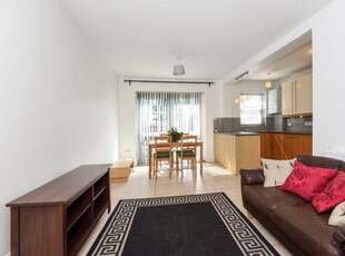 2 bedroom flat for rent in Alexandra Road Wimbledon SW19
