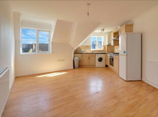 2 bedroom flat for rent in Bournemouth Town Centre, BH2