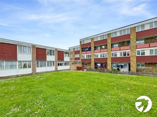 2 bedroom flat for rent in Boxley Road, Maidstone, Kent, ME14