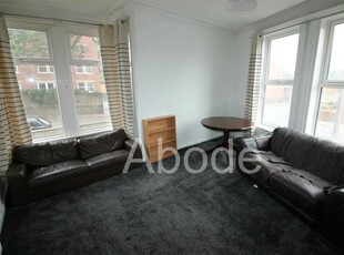 2 bedroom flat for rent in Chapel Lane (Flat 2), Headingley, Leeds, LS6