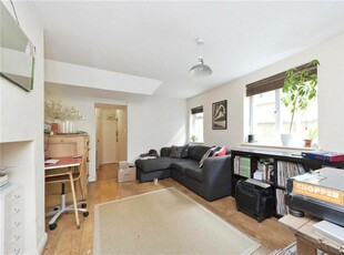 2 bedroom flat for rent in Grove Hill Road, Denmark Hill, London, SE5