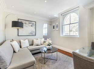 2 bedroom flat for rent in Kensington Gardens Square, Bayswater, London, W2
