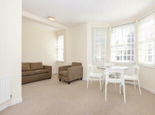 2 bedroom flat for rent in Liverpool Grove, Walworth Village, London, SE17