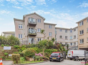 2 Bedroom Retirement Apartment For Sale in Newquay,