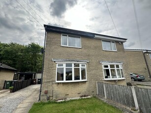 2 bedroom semi-detached house for rent in Adwalton Close, Drighlington, BD11