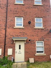 2 bedroom semi-detached house for rent in Asket Garth, Leeds, West Yorkshire, LS14