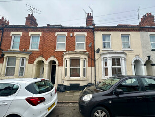 2 bedroom terraced house for rent in Whitworth Road, Abington, Northampton NN1