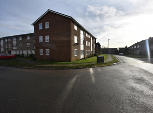 3 bedroom flat for rent in Ramsey Close, Kempston, Bedford MK42