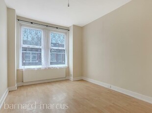3 bedroom house for rent in Rostella Road, LONDON, SW17