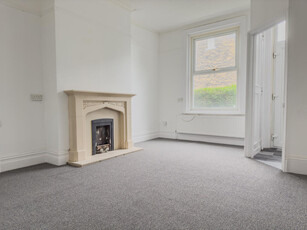 3 bedroom terraced house for rent in Prospect Place, Leeds, LS13 3JW, LS13