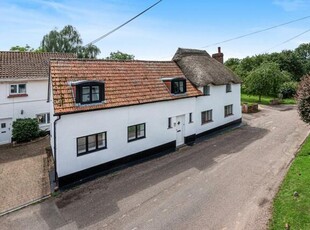 4 Bedroom Detached House For Sale In Exeter