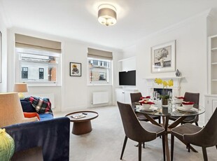 4 bedroom flat for rent in 50 Harley Street, London, W1G