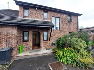 4 bedroom house share for rent in Beech Lane, Leeds, West Yorkshire, LS9