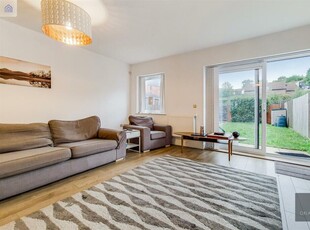 4 bedroom terraced house for rent in Valley Road, Streatham, SW16