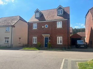 5 bedroom detached house for rent in Temple Crescent, Oxley Park, MK4