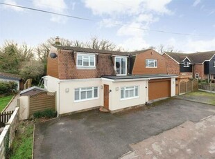 5 Bedroom Detached House For Sale In Yorkletts