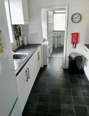 5 bedroom house for rent in Ilkeston Road, Lenton, NG7