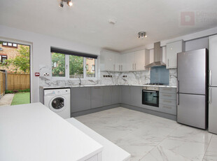 5 bedroom semi-detached house for rent in Maryland Street, Stratford, London, East London, E15