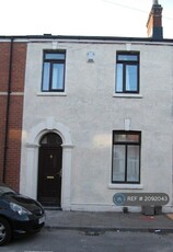 5 bedroom terraced house for rent in Augusta Street, Cardiff, CF24