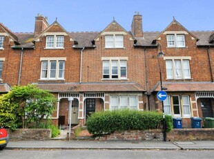 5 bedroom terraced house for rent in St. Bernard`s Road, Walton Manor, OX2