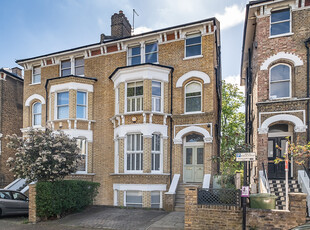 6 bedroom property for sale in Bromfelde Road, London, SW4