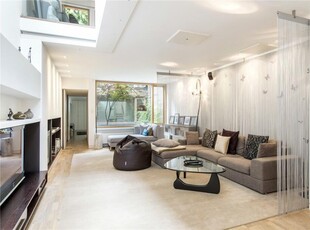 6 bedroom terraced house for rent in Atalanta Street, London, SW6