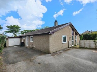 Bungalow to rent in Bowglas Close, Penzance TR20