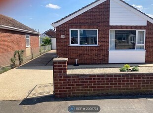 Bungalow to rent in St. Clements Road, North Hykeham, Lincoln LN6