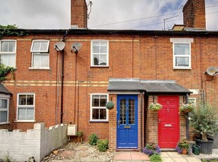 Cottage to rent in Havelock Road, Wokingham RG41