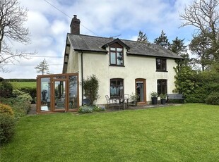 Detached house for sale in Cefn Road, Glyn-Brochan, Llanidloes, Powys SY18