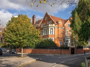 Detached house for sale in Frognal Gardens, Hampstead, London NW3
