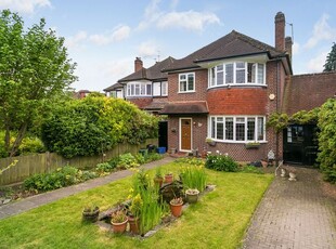 Detached house for sale in Lauderdale Drive, Richmond TW10