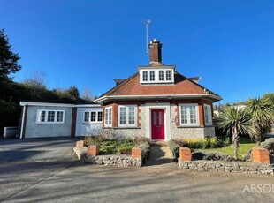 Detached house to rent in Avenue Road, Torquay TQ2