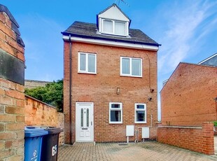 Detached house to rent in Hoult Street, Derby DE22