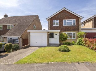 Detached house to rent in Lancaster Drive, East Grinstead RH19